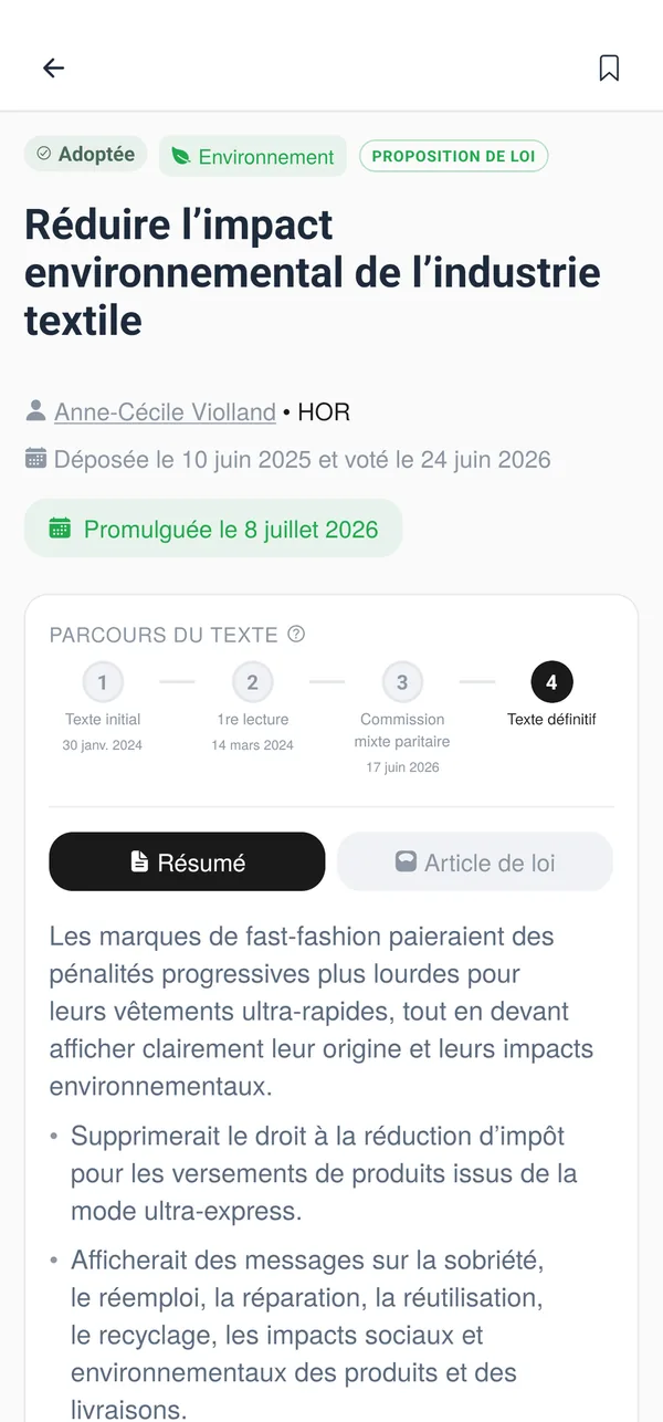 La fiche d'une loi : statut, thème, titre, auteur, dates de dépôt, de vote et de promulgation, frise du parcours puis résumé en points.
